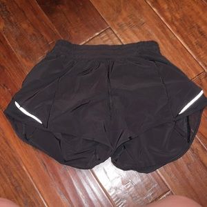 black lulu shorts